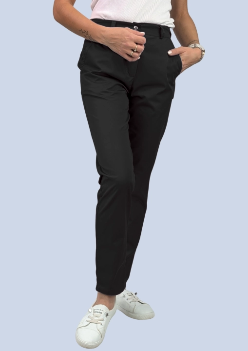spodnie medyczne  damskie slim czarne.png