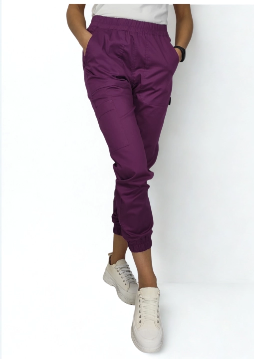 Spodnie medyczne damskie jogger Brigston oberżyna.png