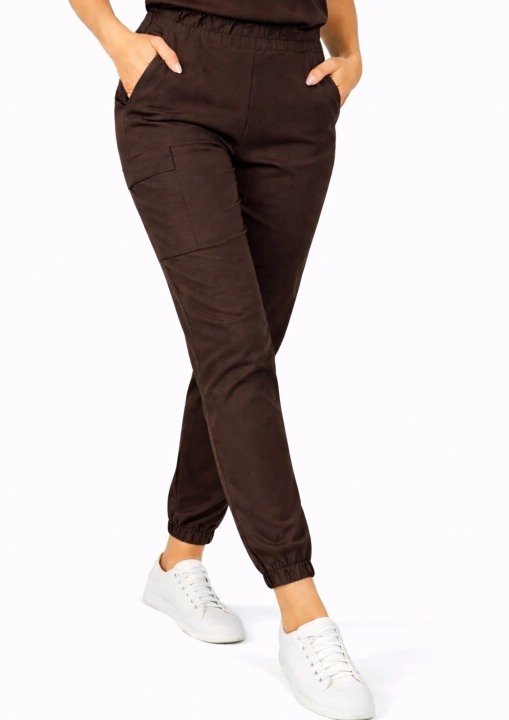 spodnie-medyczne-damskie-jogger-czekolada-euro-styl.jpg